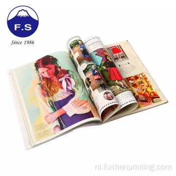 Gerecycled papier softcover product promotionele catalogusboek